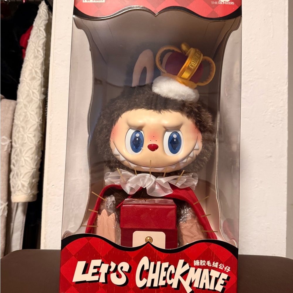 Labubu-Let's Checkmate Plush Doll with Crown - Red and oBrown